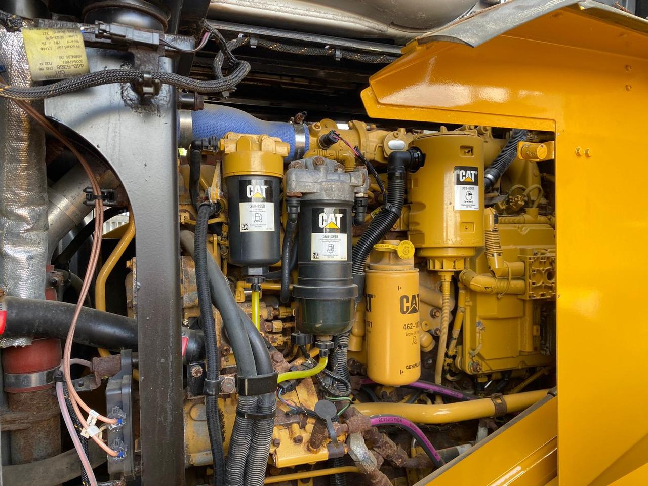 Chargeuse sur pneus CATERPILLAR 950 M