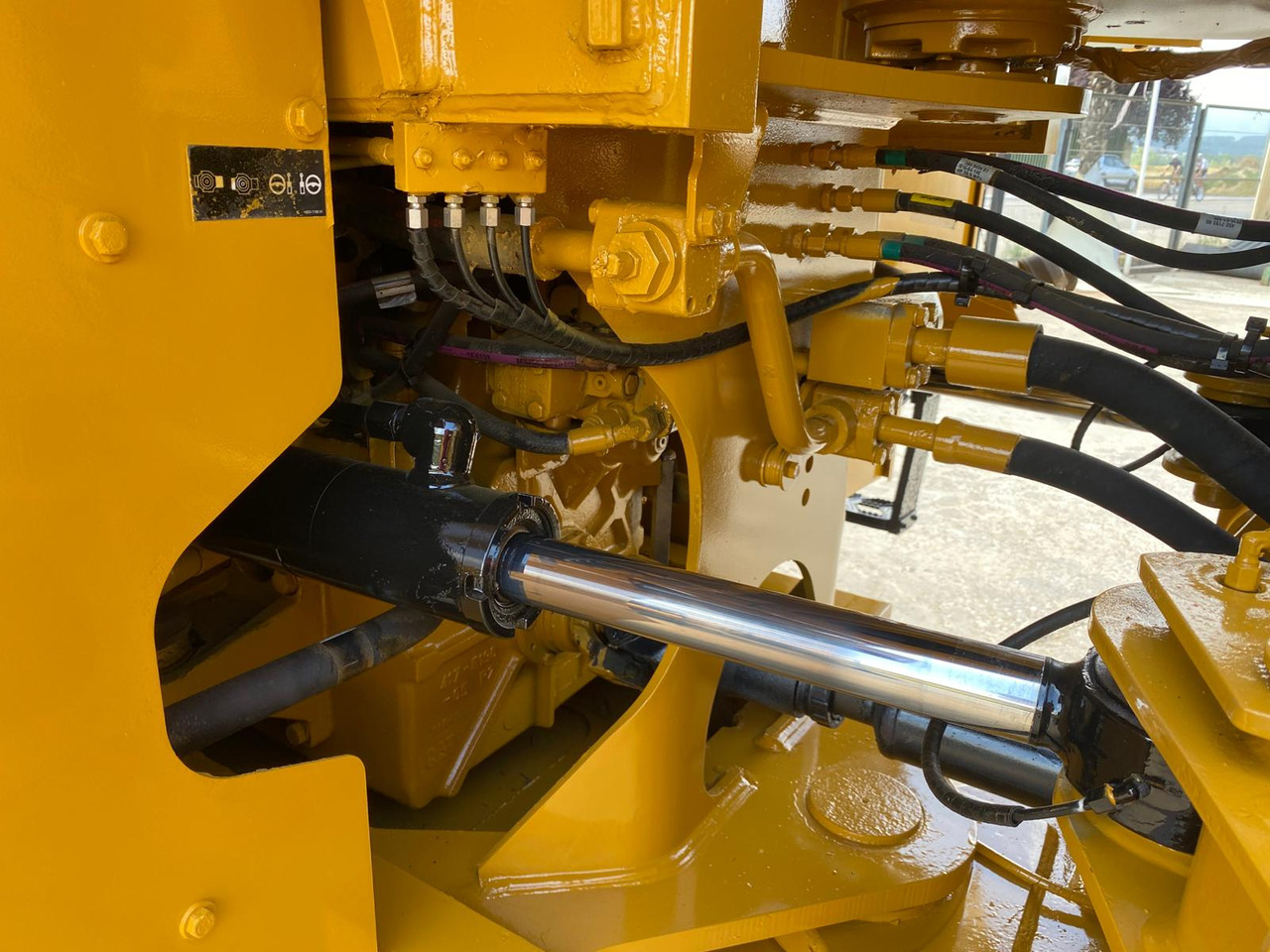 Chargeuse sur pneus CATERPILLAR 950 M