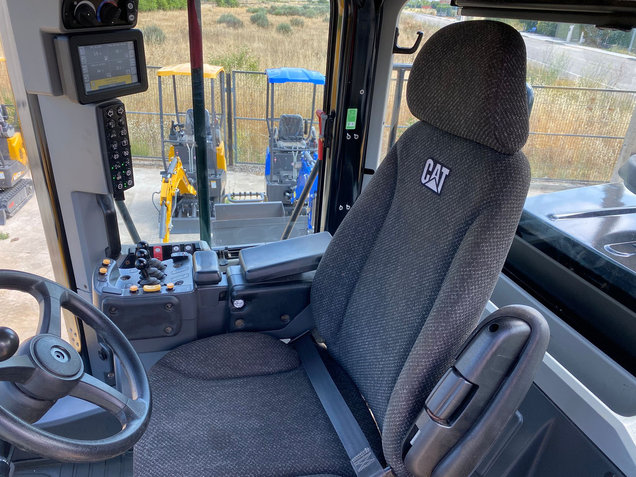 Chargeuse sur pneus CATERPILLAR 950 M