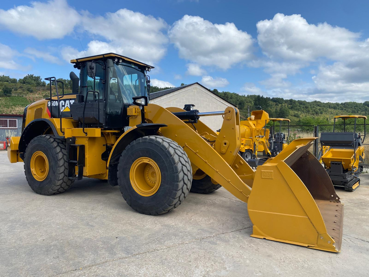 Chargeuse sur pneus CATERPILLAR 950 M