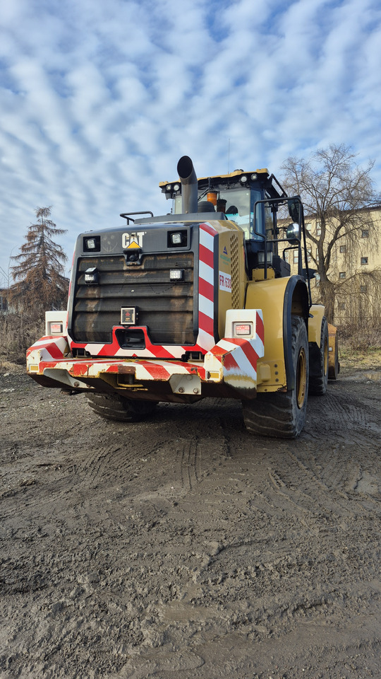 Chargeuse sur pneus CATERPILLAR 962M