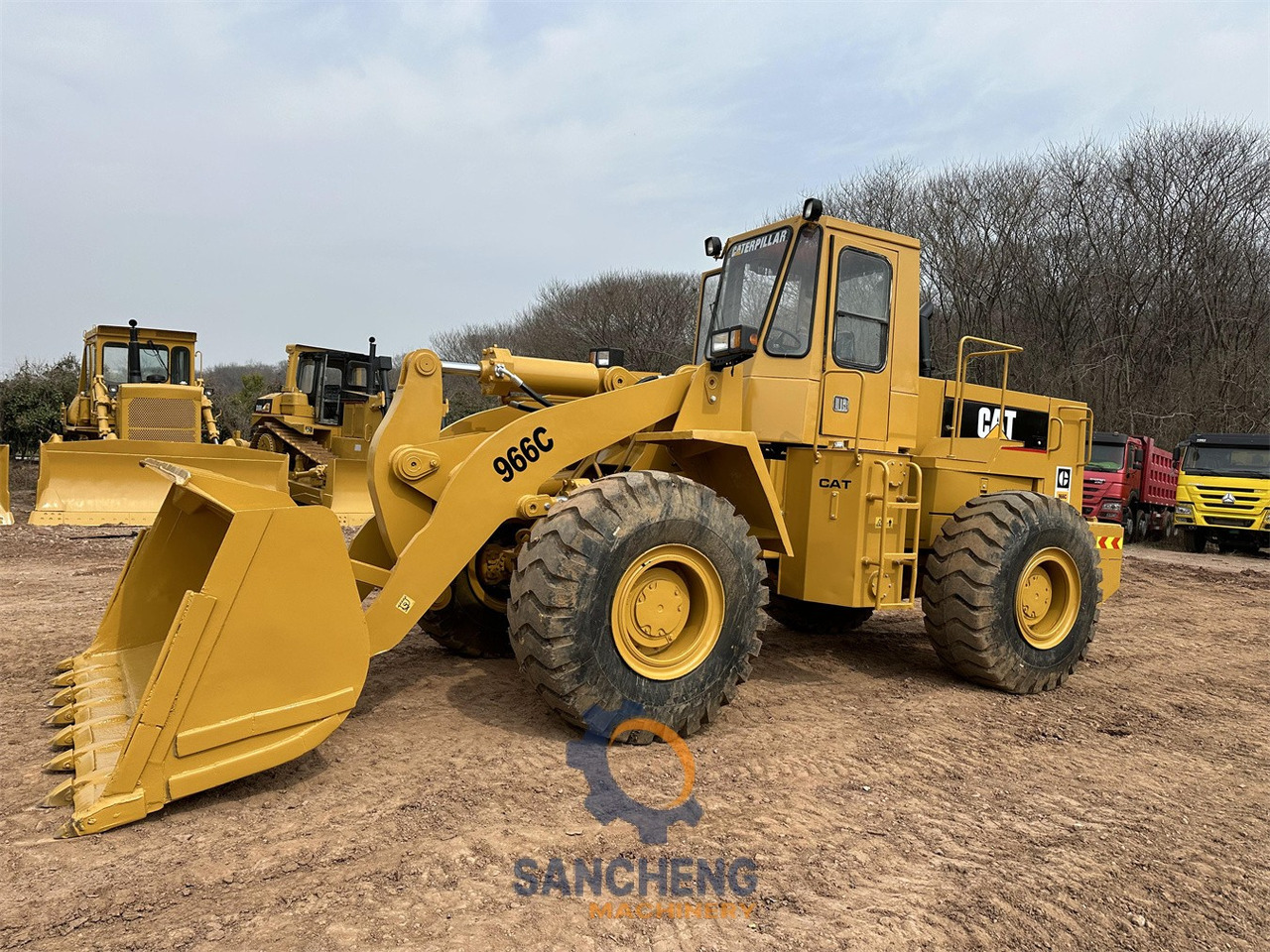 Chargeuse sur pneus CATERPILLAR 966C