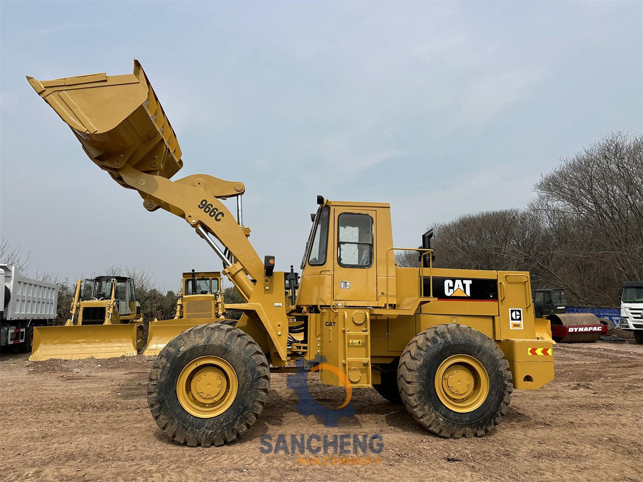 Chargeuse sur pneus CATERPILLAR 966C wheel loader