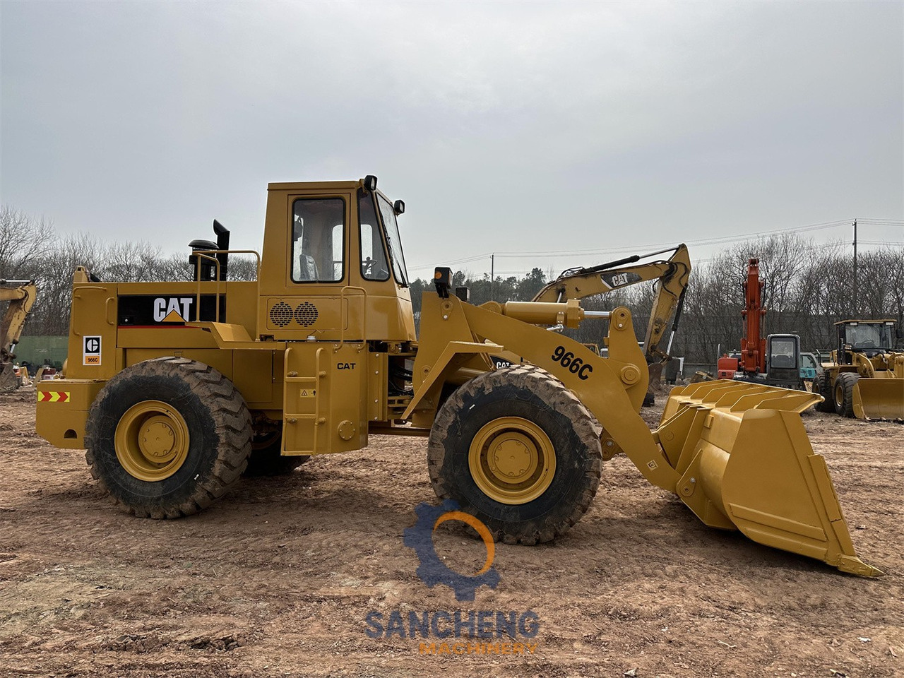 Chargeuse sur pneus CATERPILLAR 966C wheel loader