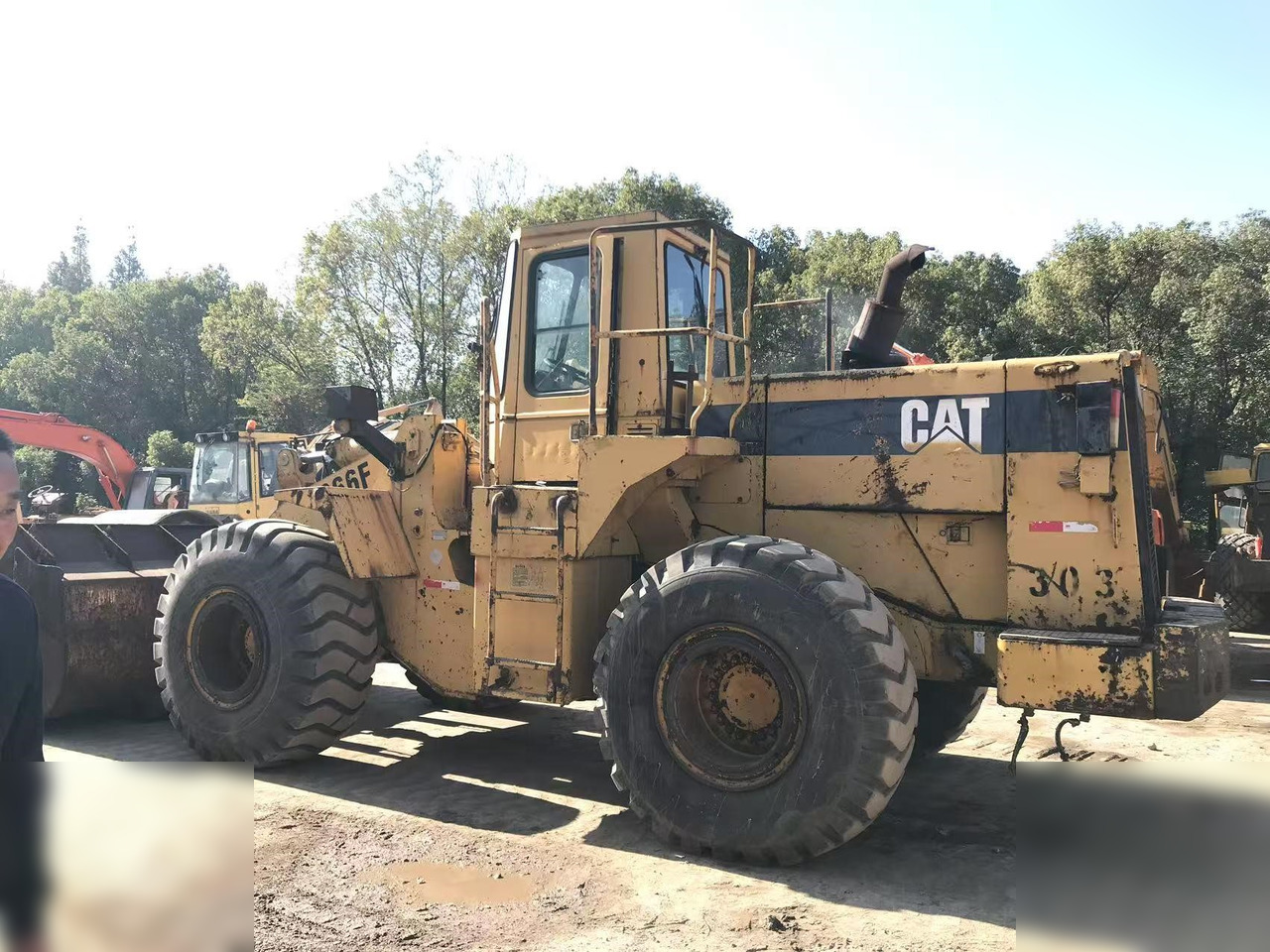 Chargeuse sur pneus CATERPILLAR 966F I