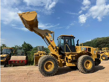 Chargeuse sur pneus CATERPILLAR 966H