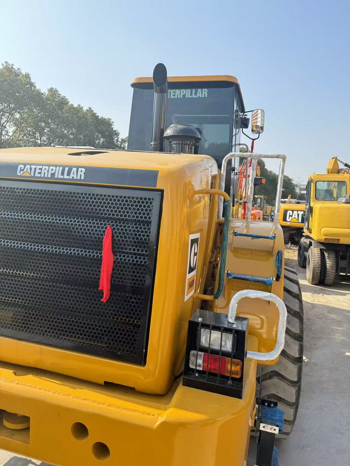 Chargeuse sur pneus CATERPILLAR 966H