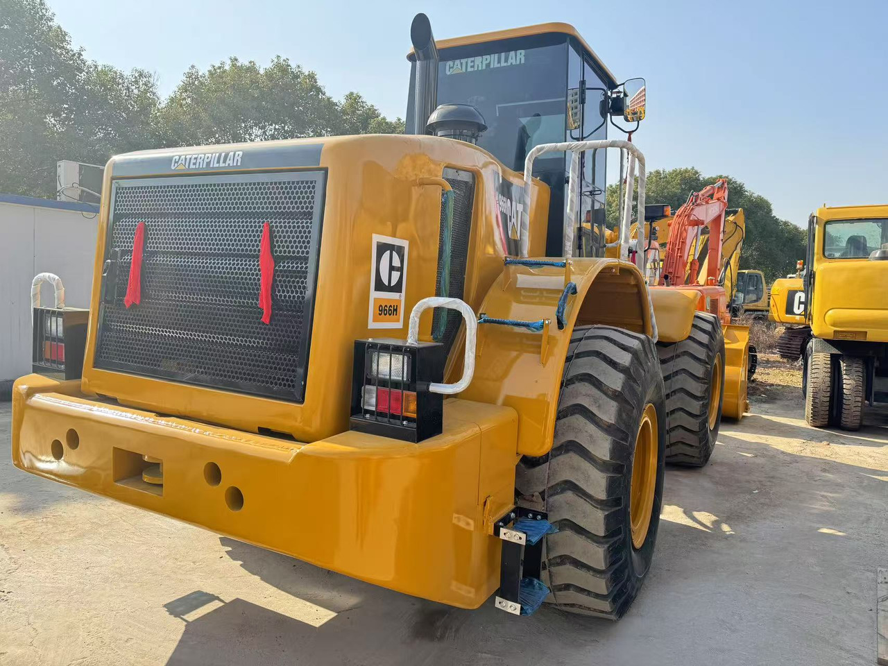 Chargeuse sur pneus CATERPILLAR 966H