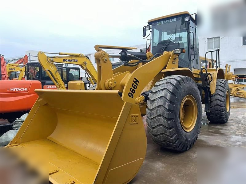 Chargeuse sur pneus CATERPILLAR 966H
