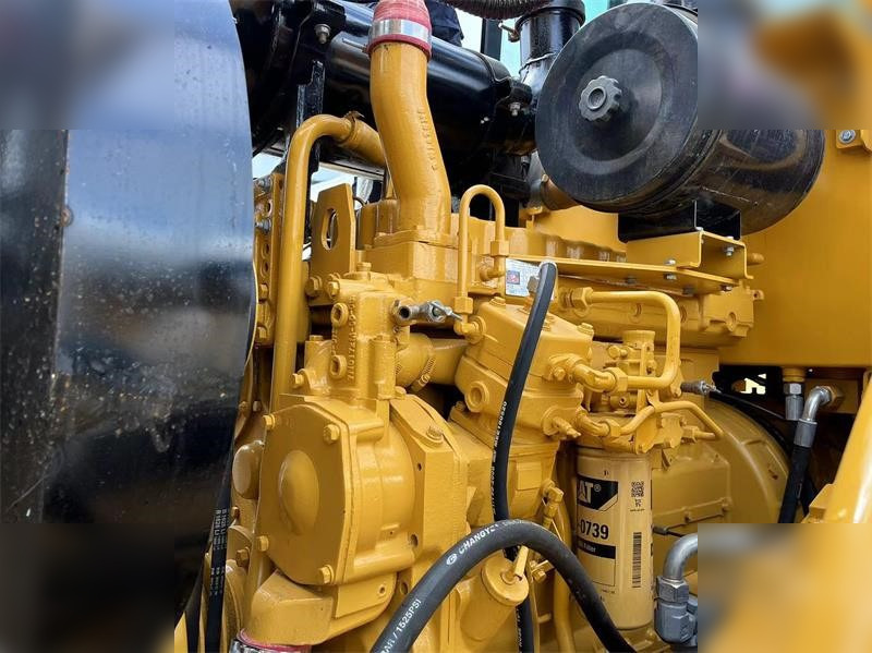 Chargeuse sur pneus CATERPILLAR 966H