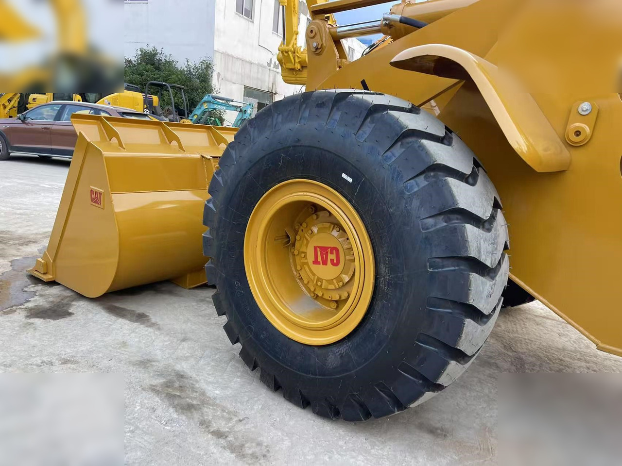 Chargeuse sur pneus CATERPILLAR 966H