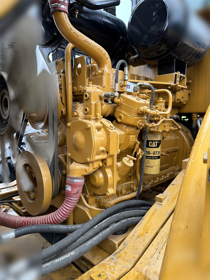 Chargeuse sur pneus CATERPILLAR 966H