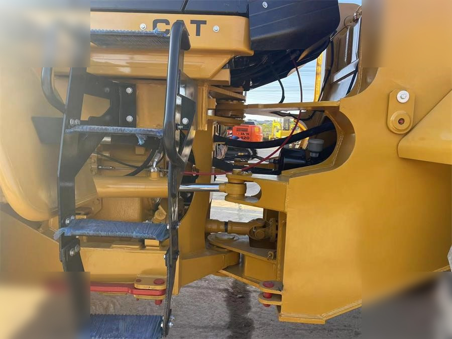 Chargeuse sur pneus CATERPILLAR 966H