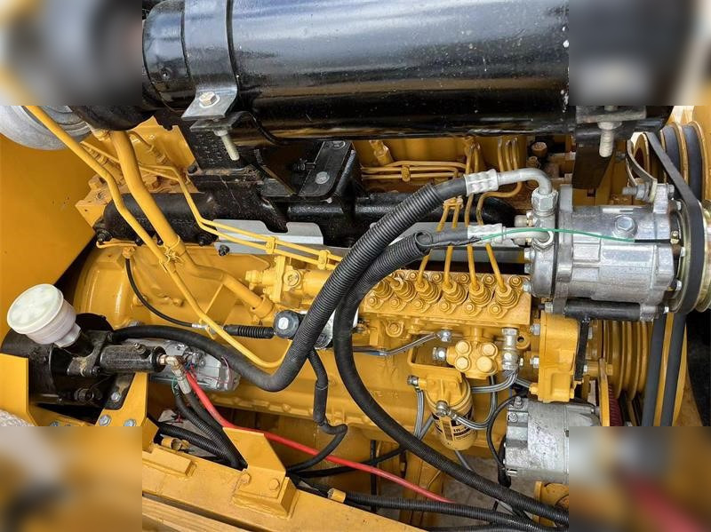 Chargeuse sur pneus CATERPILLAR 966H