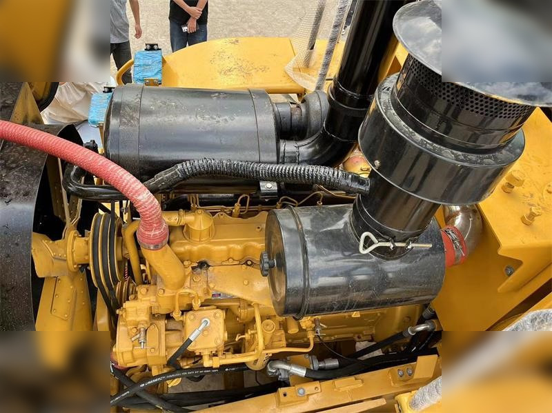 Chargeuse sur pneus CATERPILLAR 966H