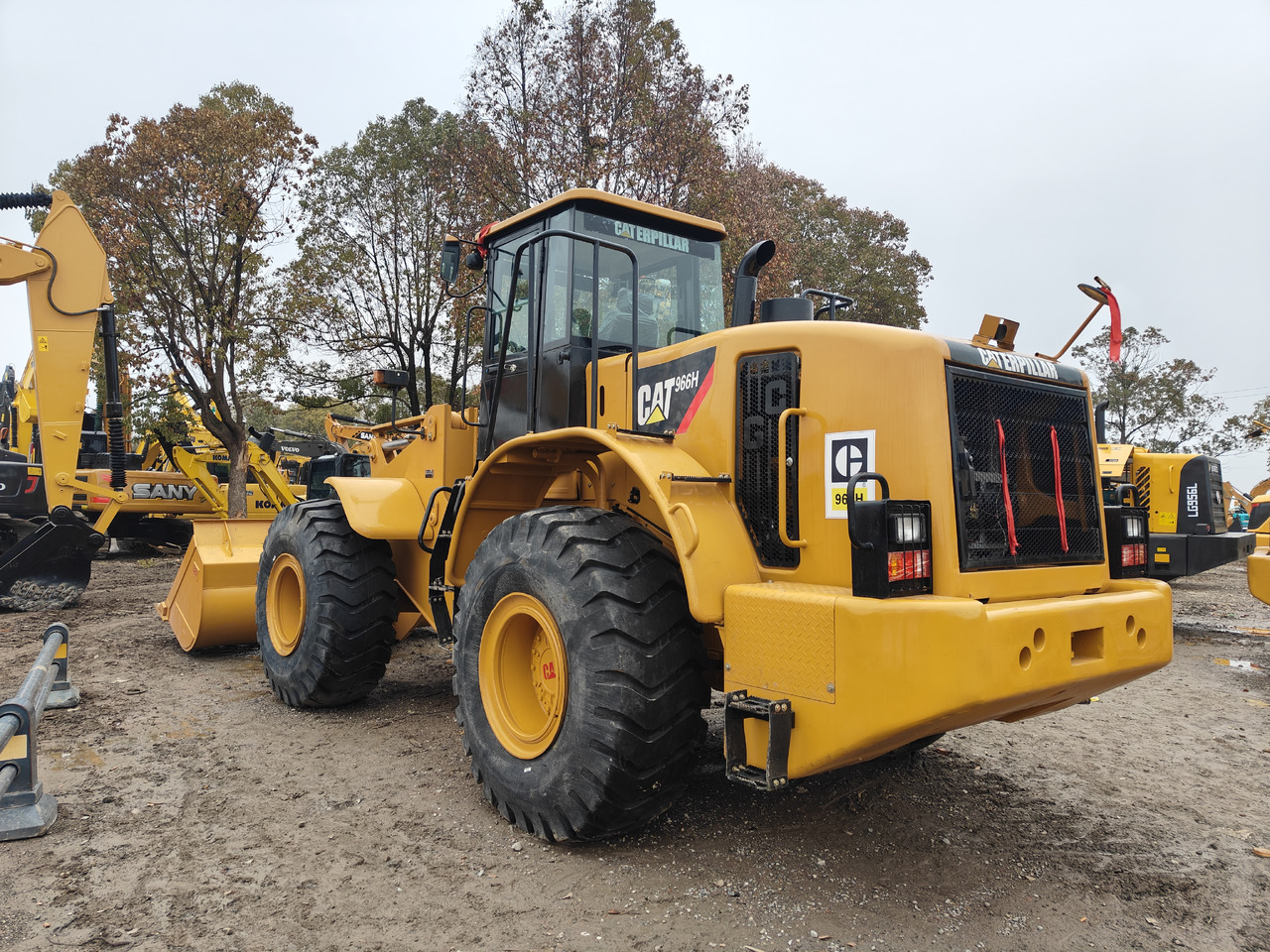 Chargeuse sur pneus CATERPILLAR 966H