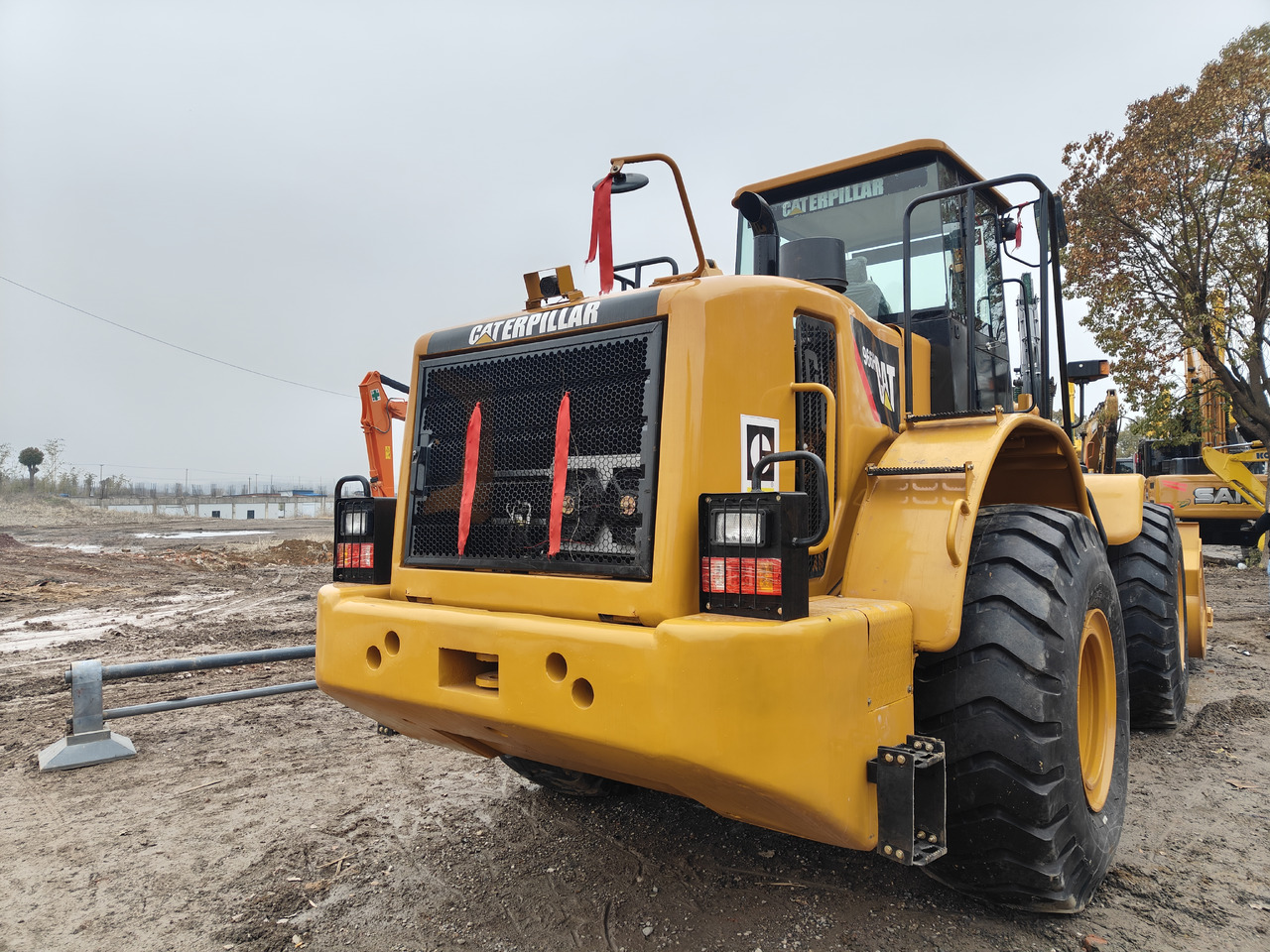 Chargeuse sur pneus CATERPILLAR 966H