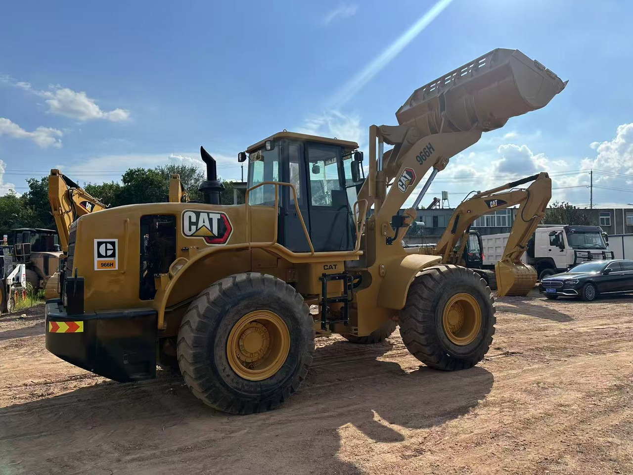 Chargeuse sur pneus CATERPILLAR 966H