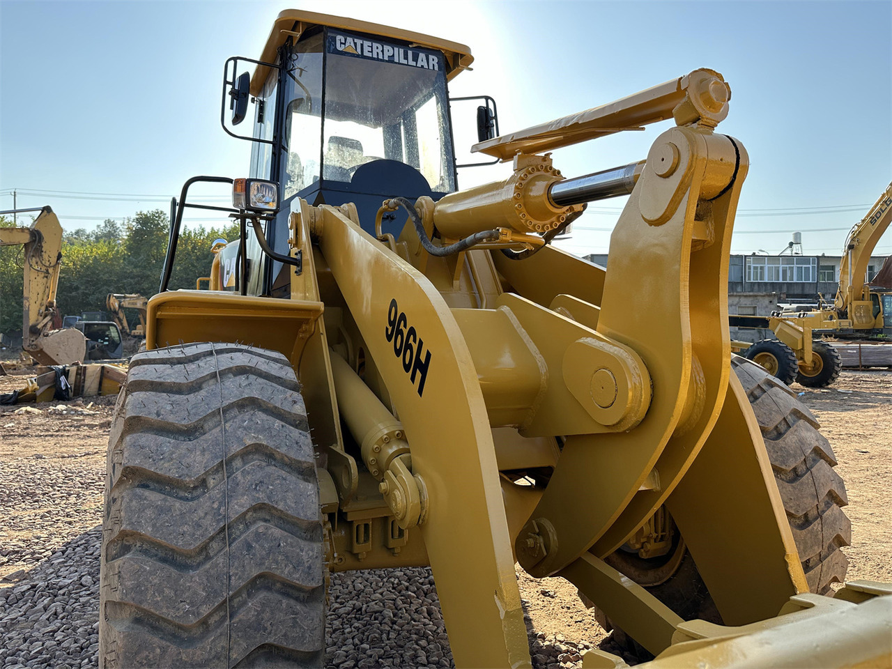 Chargeuse sur pneus CATERPILLAR 966H wheel loader