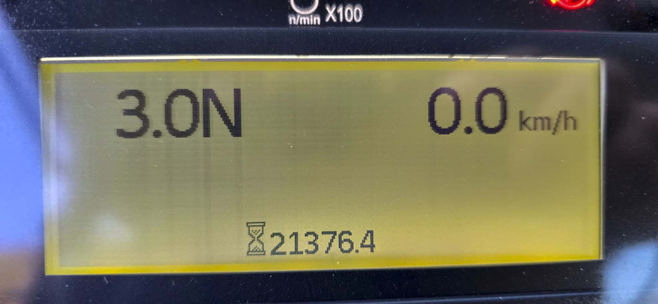 Chargeuse sur pneus CATERPILLAR 966MXE