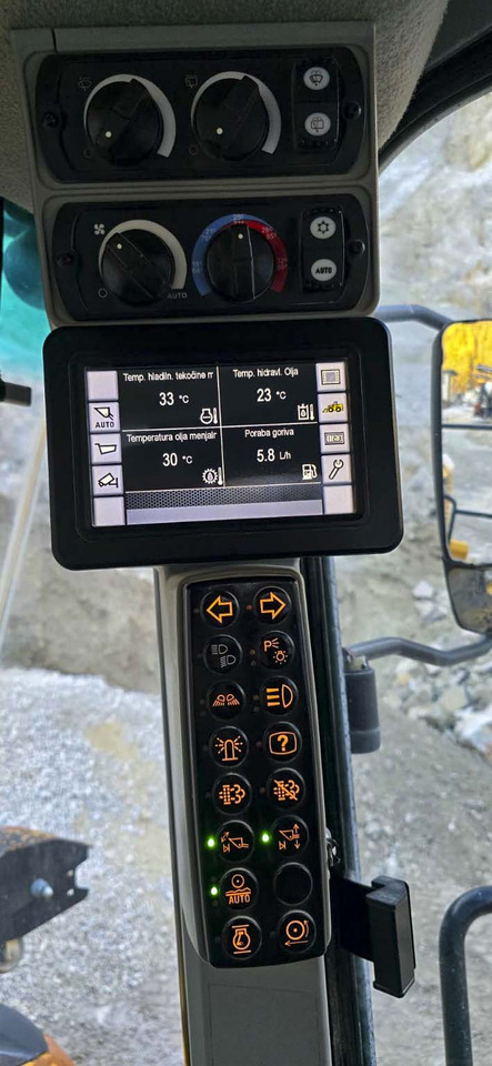 Chargeuse sur pneus CATERPILLAR 966MXE