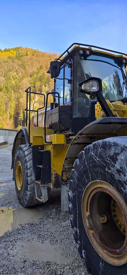 Chargeuse sur pneus CATERPILLAR 966MXE