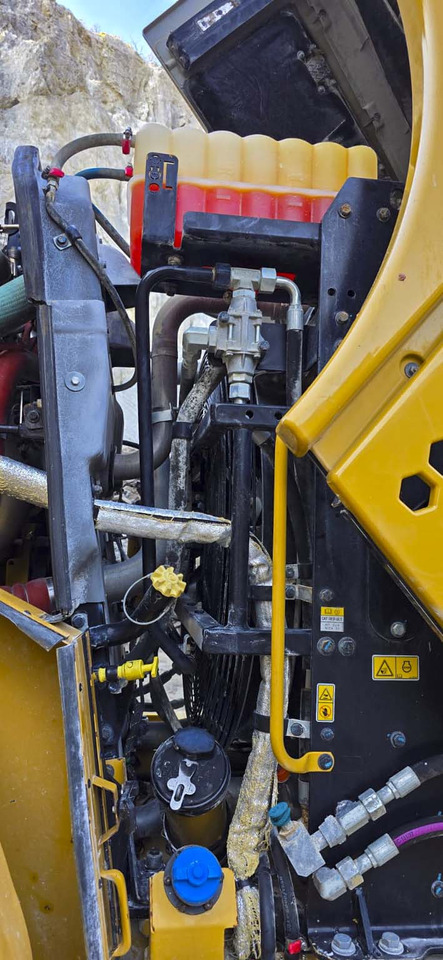 Chargeuse sur pneus CATERPILLAR 966MXE