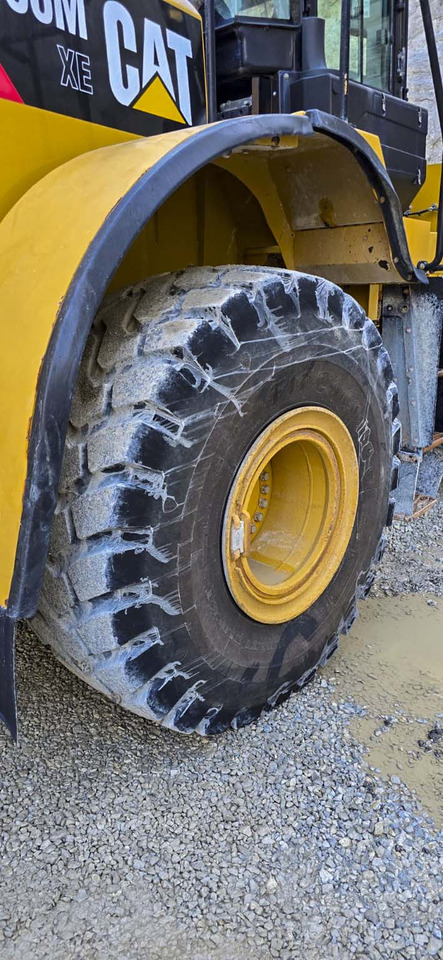 Chargeuse sur pneus CATERPILLAR 966MXE