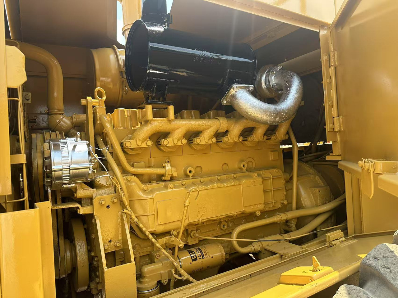 Chargeuse sur pneus CATERPILLAR 966f [ Copy ]