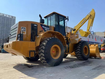 Chargeuse sur pneus CATERPILLAR 966h