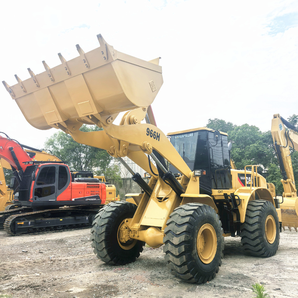 Chargeuse sur pneus CATERPILLAR 966h