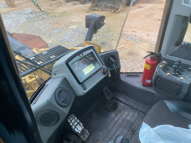 Chargeuse sur pneus CATERPILLAR 972MXE