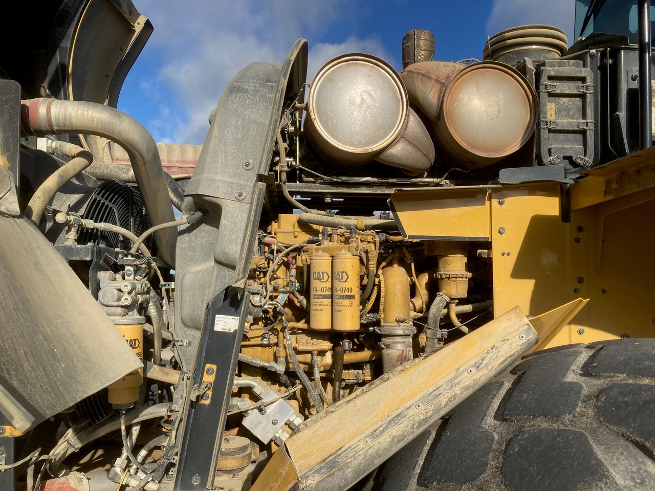 Chargeuse sur pneus CATERPILLAR 980M