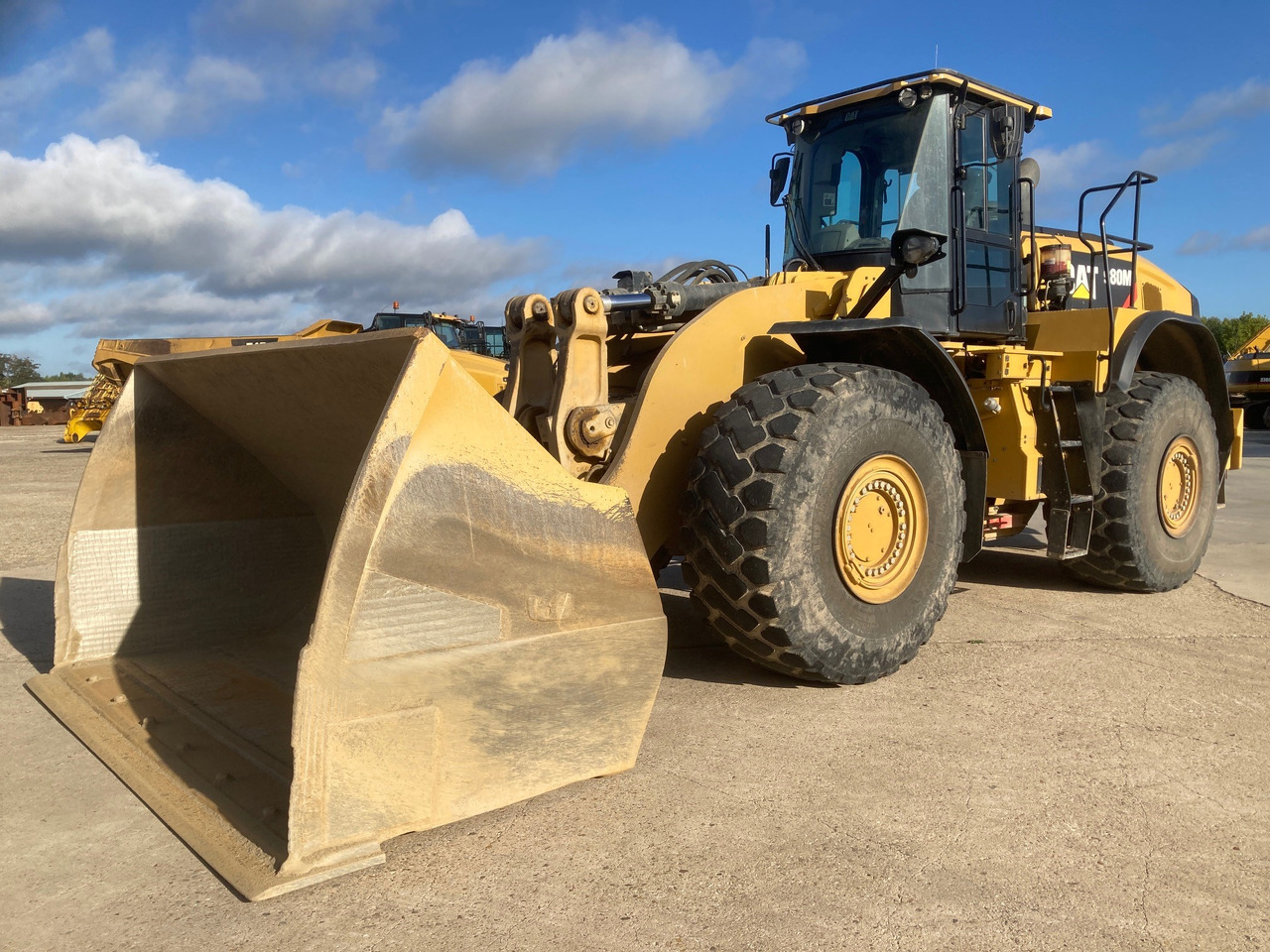 Chargeuse sur pneus CATERPILLAR 980M