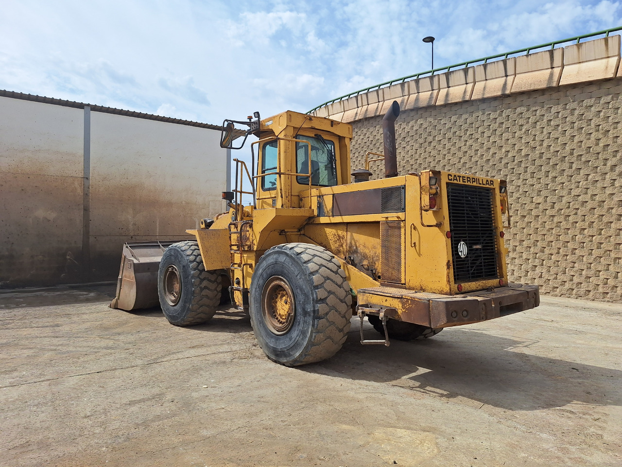Chargeuse sur pneus CATERPILLAR 980 C