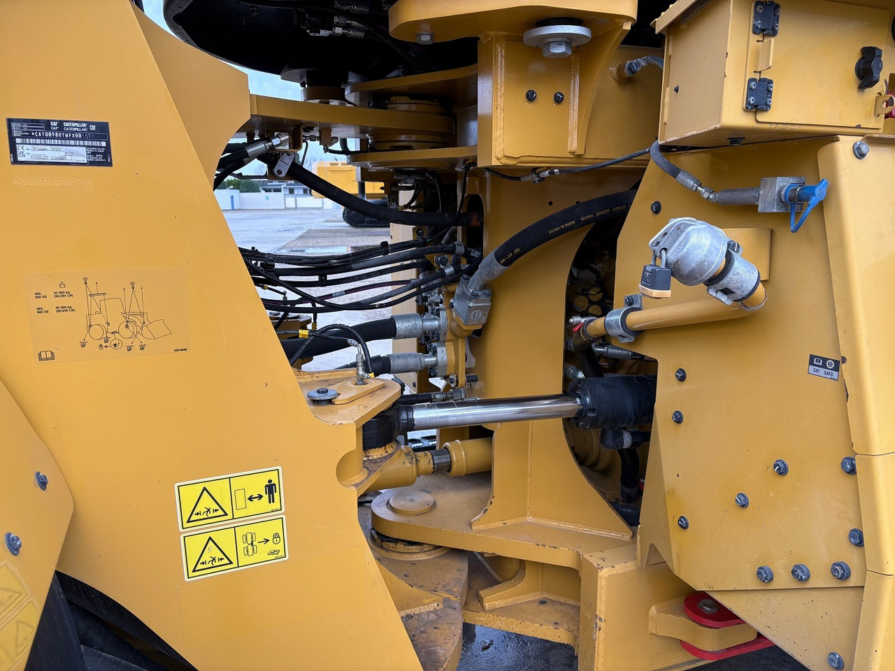Chargeuse sur pneus CATERPILLAR 980 Next Gen