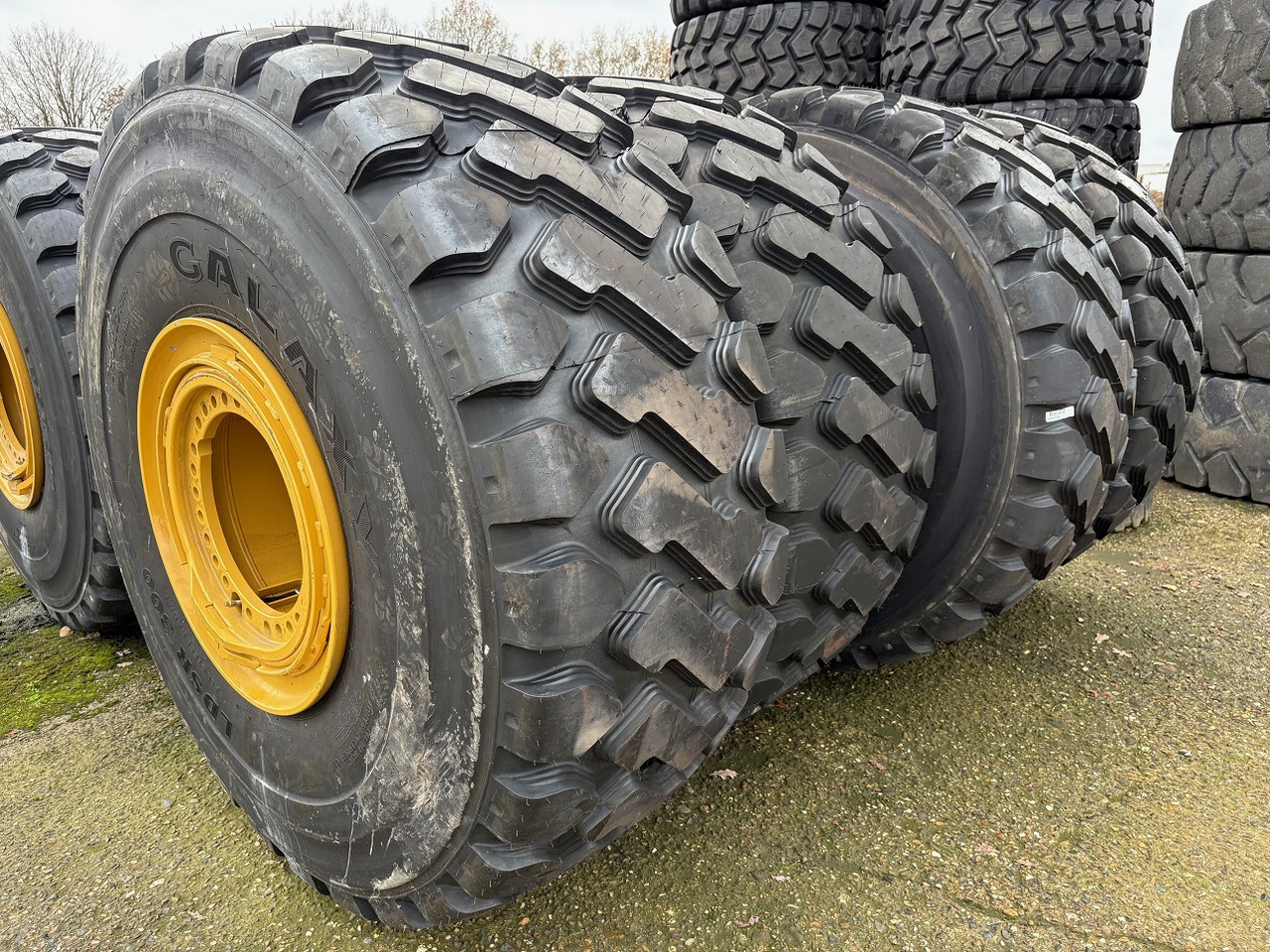 Chargeuse sur pneus CATERPILLAR 980 Next Gen