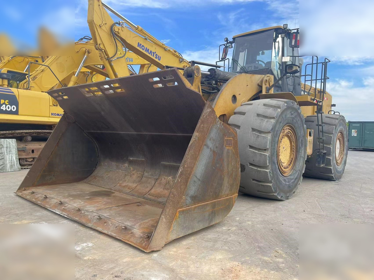 Chargeuse sur pneus CATERPILLAR 986H