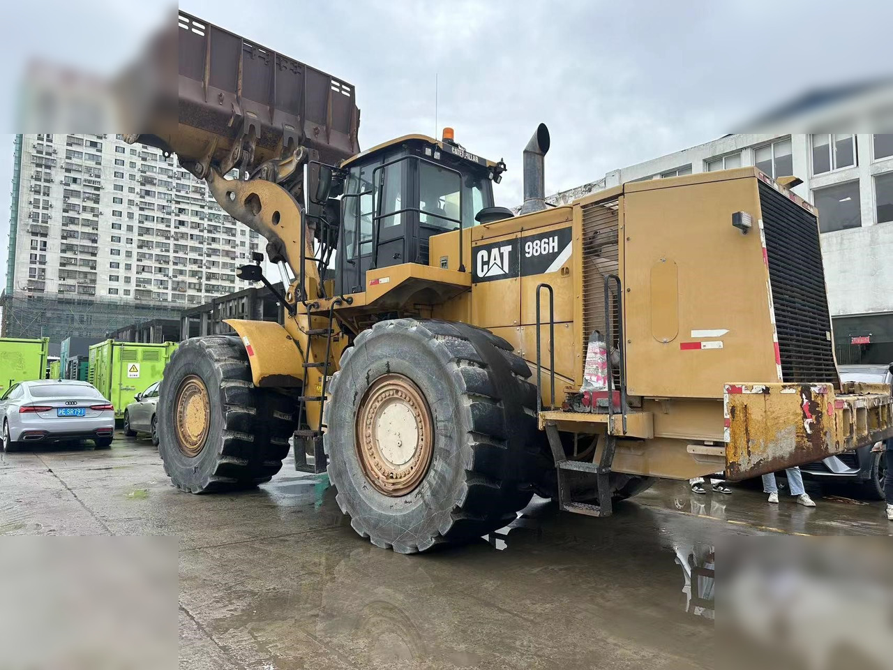 Chargeuse sur pneus CATERPILLAR 986H