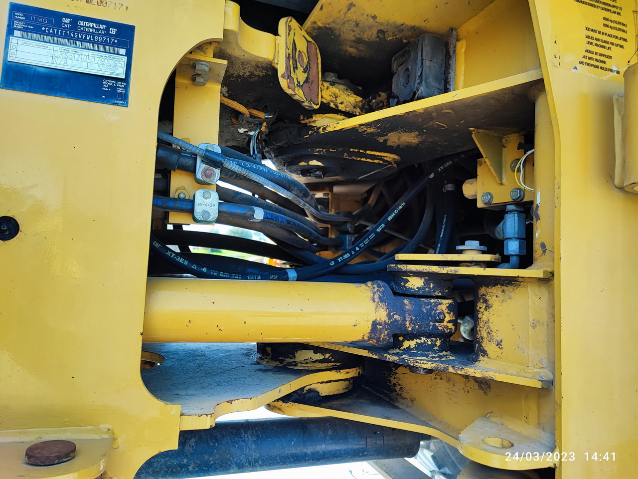 Chargeuse sur pneus CATERPILLAR IT14G