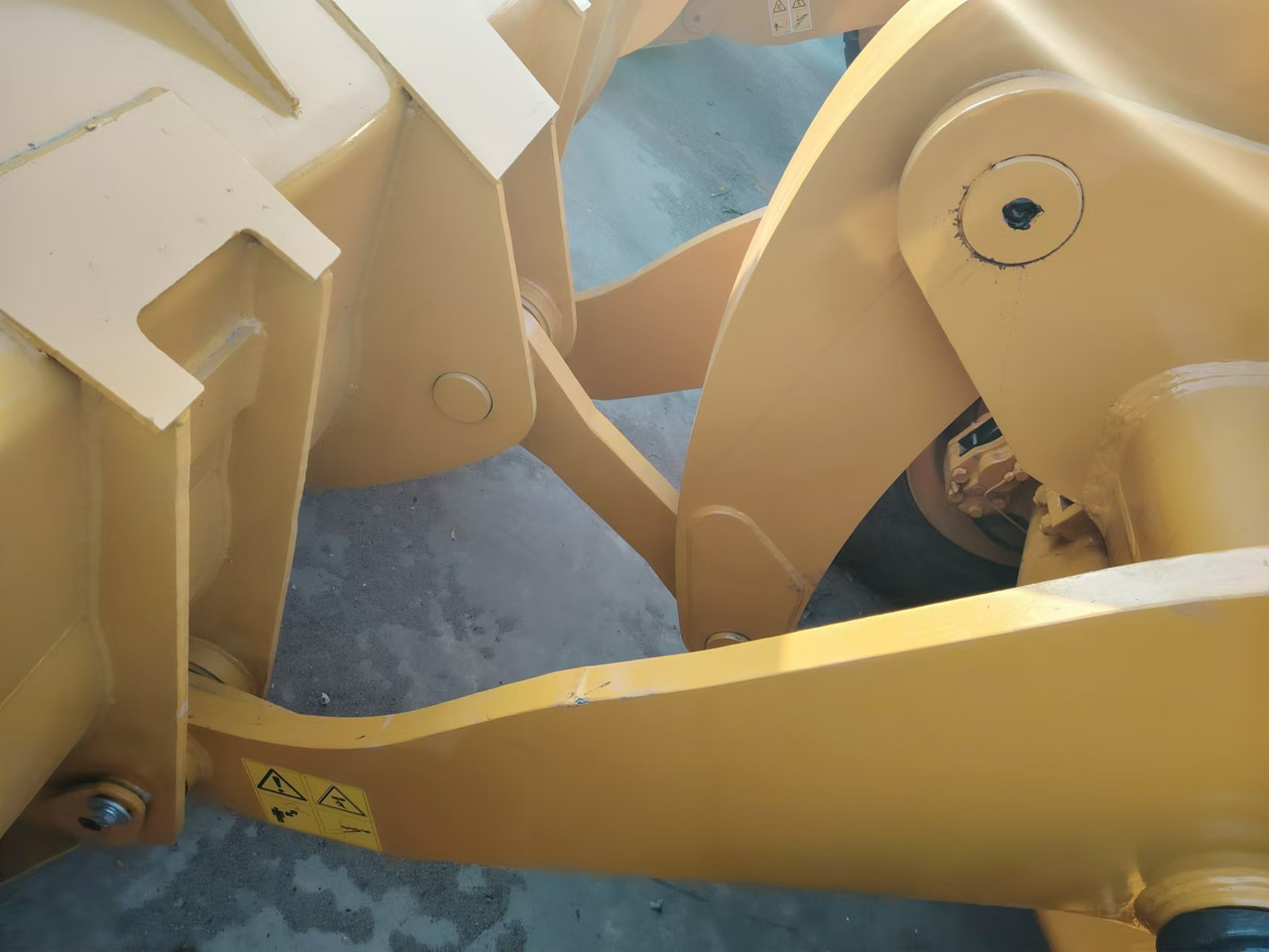 Chargeuse sur pneus CATERPILLAR LG958F