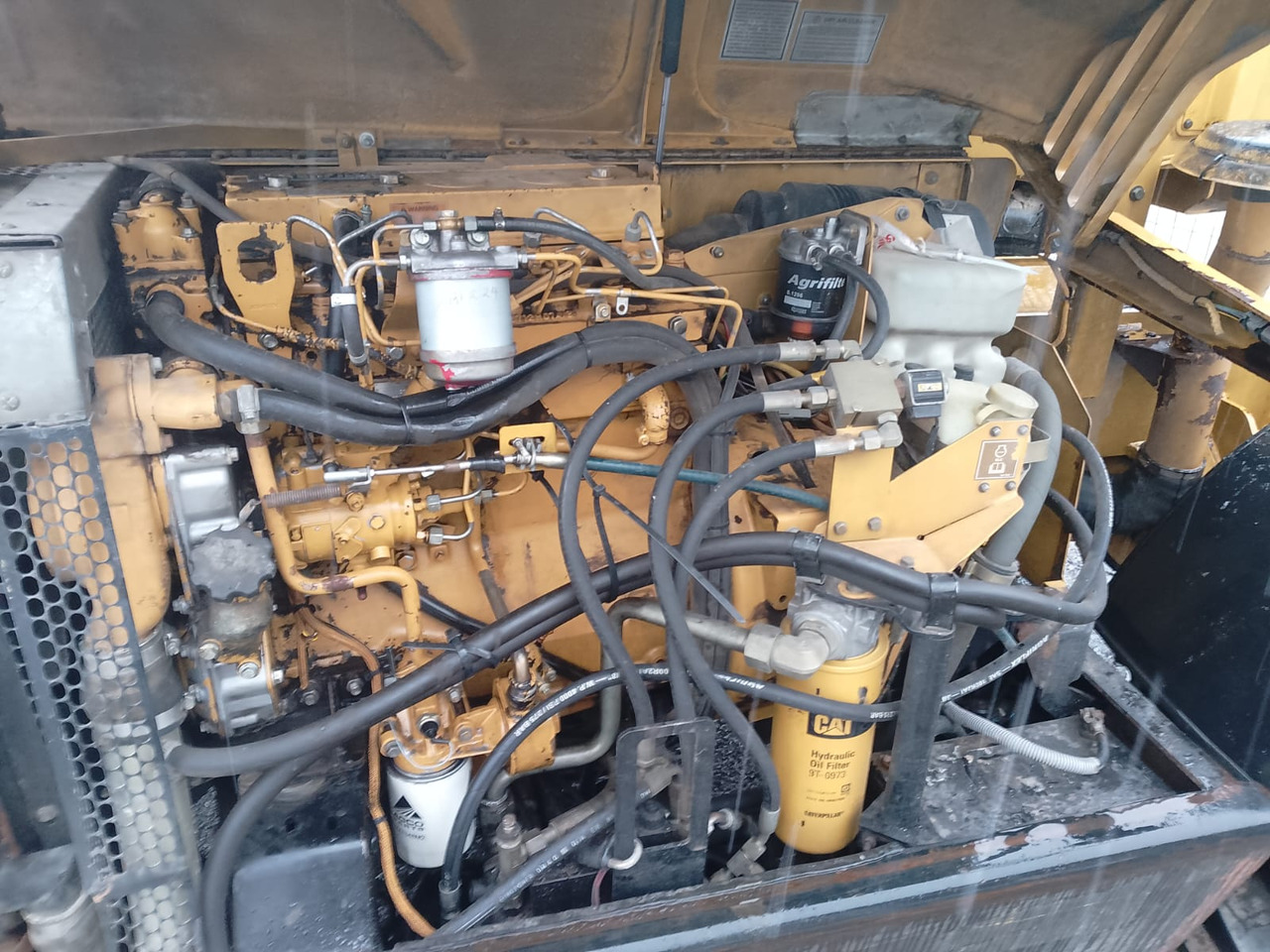 Chargeuse sur pneus CATERPILLAR TH62