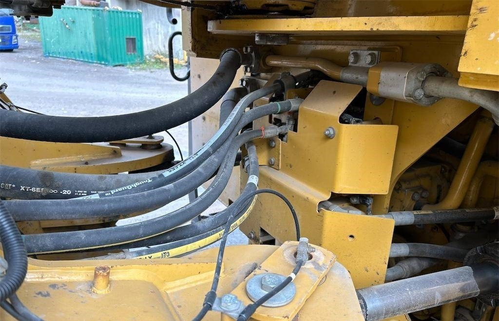 Chargeuse sur pneus CATPILLAR 980K