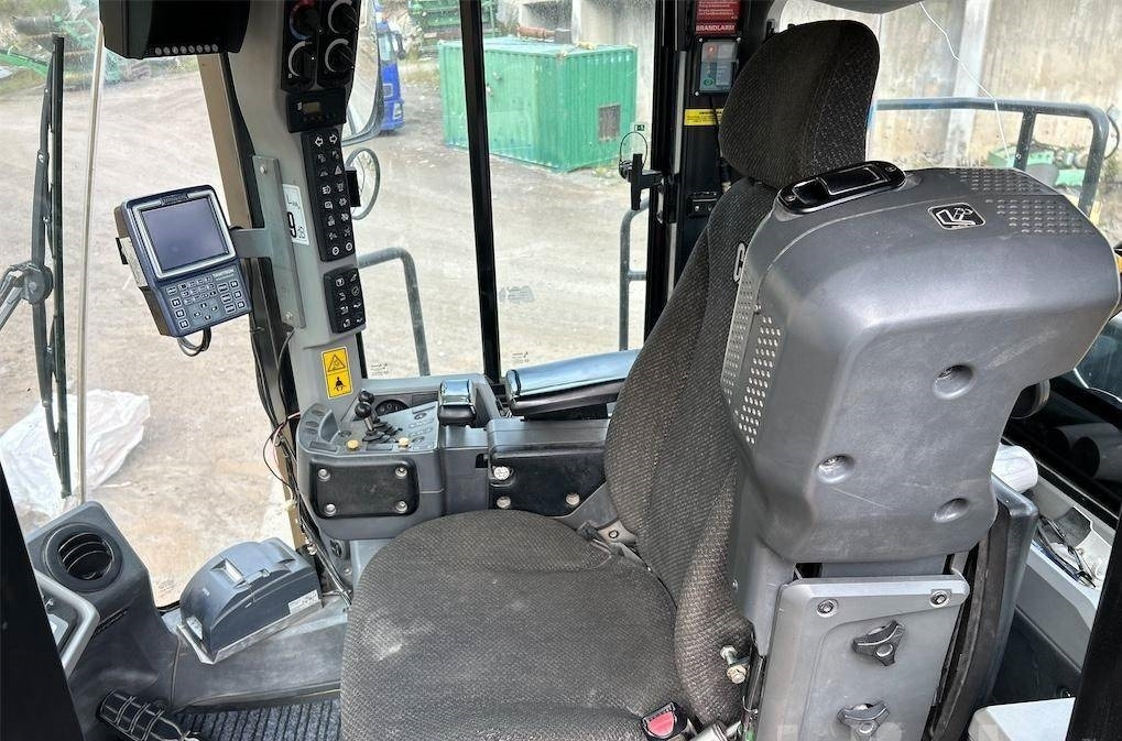 Chargeuse sur pneus CATPILLAR 980K