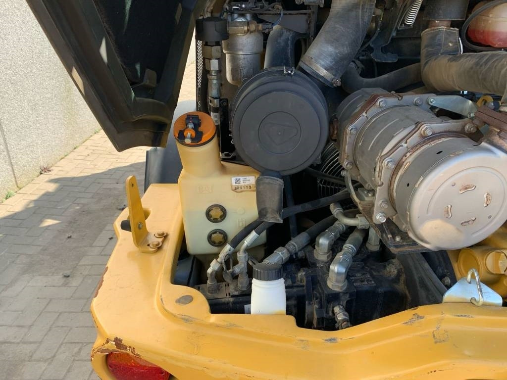 Chargeuse sur pneus CAT 906