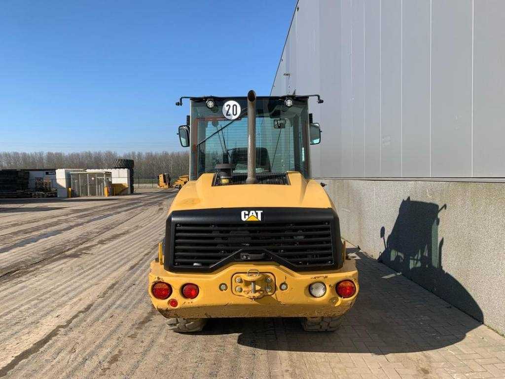Chargeuse sur pneus CAT 906
