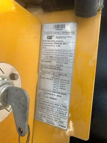 Chargeuse sur pneus CAT 906