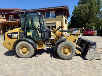 Chargeuse sur pneus CAT 906H 