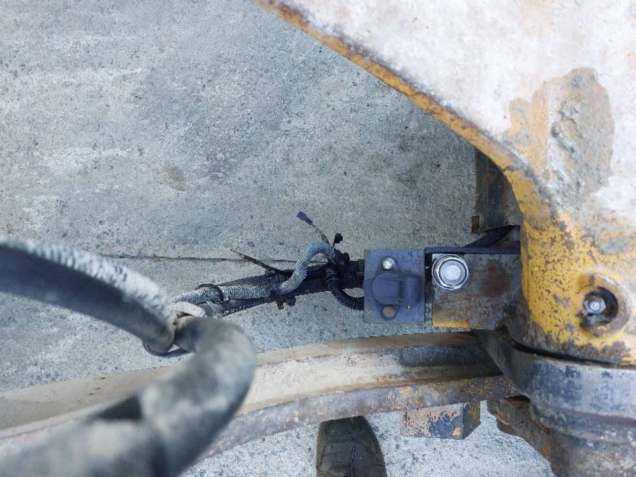 Chargeuse sur pneus CAT 906H2