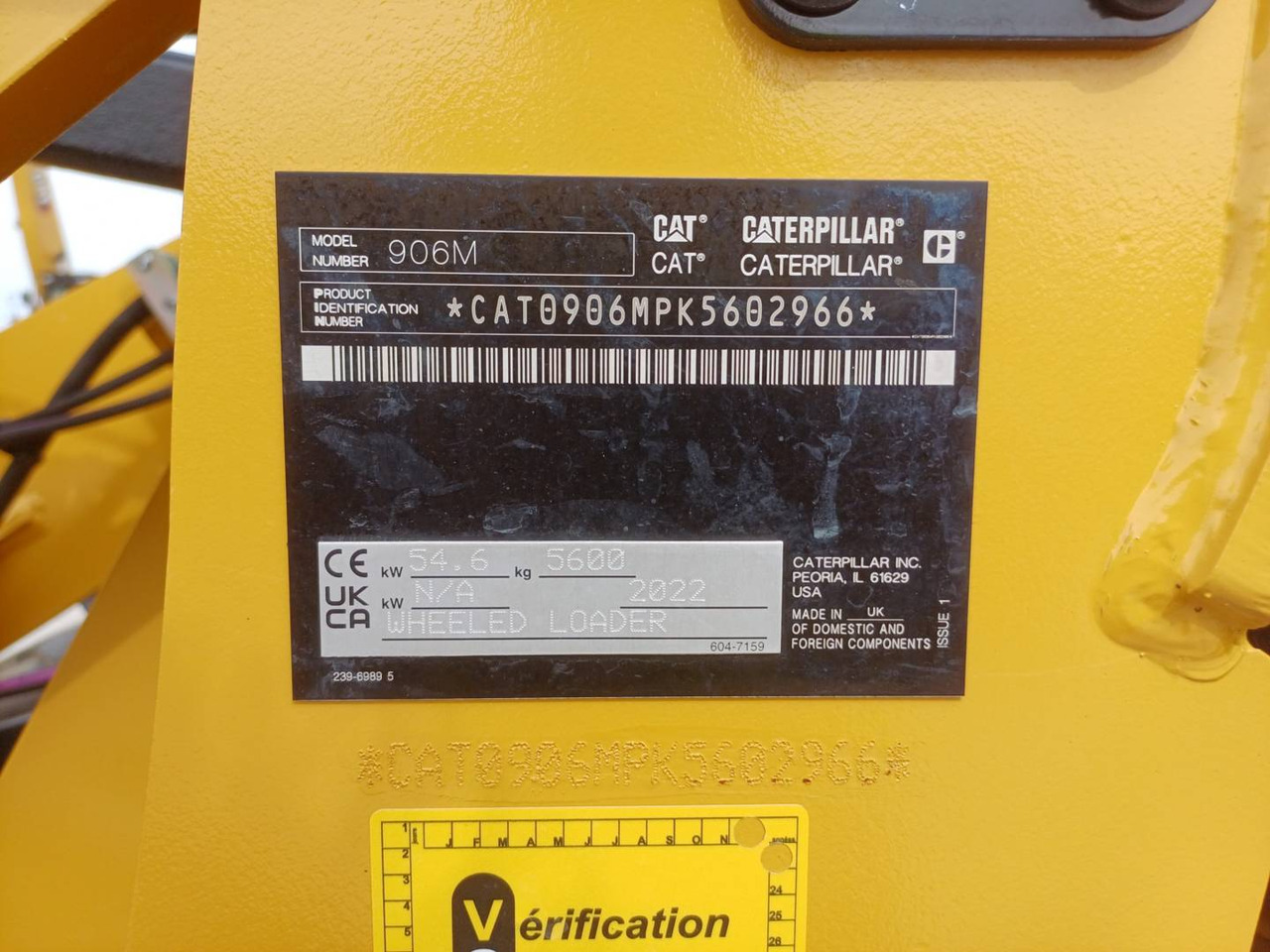 Chargeuse sur pneus CAT 906 M
